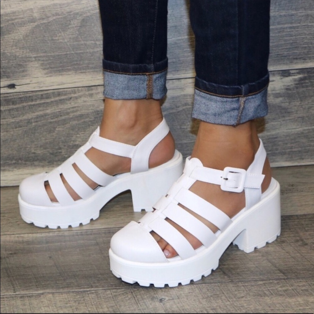 WHITE CAGED GLADIATOR CHUNKY SANDAL - Picture 3 of 5